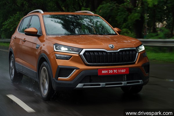 Volkswagen Taigun Vs Skoda Kushaq: जाने कीमत, फीचर्स और स्पेशिफिकेशन के मामले में कौन है बेहतर