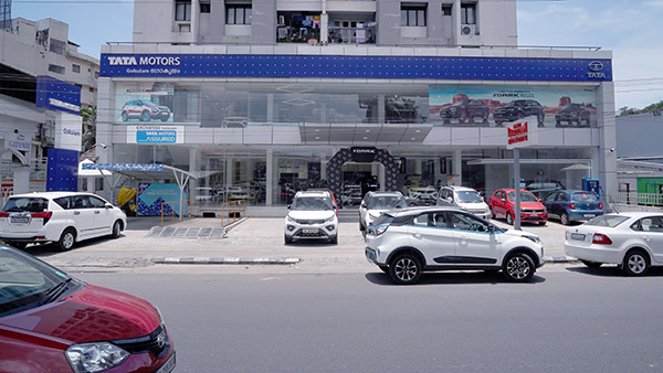Tata Motors ने दक्षिण भारत में एक ही दिन में खोले 70 नए शोरूम, कंपनी के लिए एक बड़ी उपलब्धि