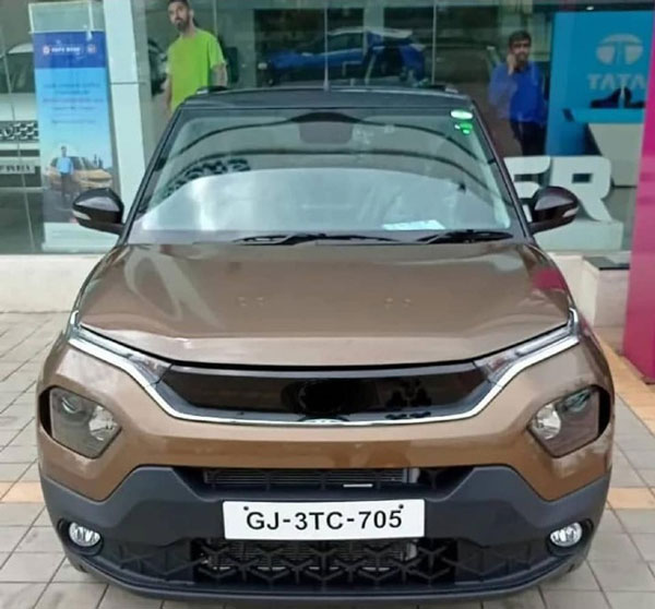 Tata Punch की नई तस्वीरें आई सामने, देखें असल में कैसी दिखती है यह छोटी एसयूवी