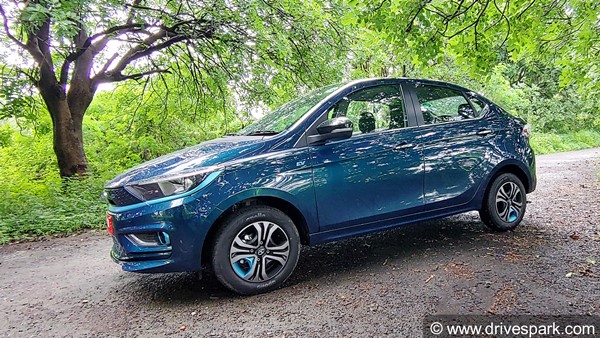 World EV Day Special: ये हैं देश में बिकने वाली टाॅप 5 इलेक्ट्रिक कारें, जानें इनकी कीमत और खूबियां