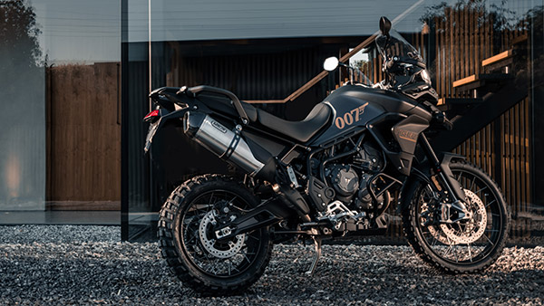 जेम्स बाॅन्ड एडिशन में पेश हुई Triumph की ये शानदार बाइक, कंपनी बनाएगी केवल 250 यूनिट