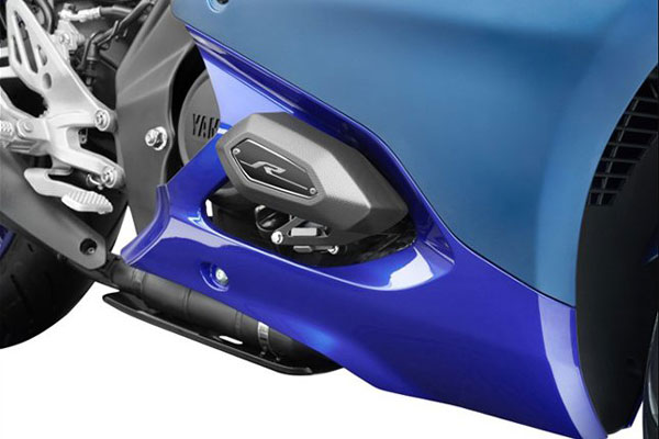 अब नई Yamaha R15 को बनाएं और भी बेहतर, कंपनी ने लाॅन्च की एक्सेसरीज पैक, बस इतनी है कीमत