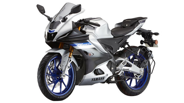 नई Yamaha R15 पहले से है ज्यादा स्पोर्टी और आकर्षक, जानें बाइक के बारे में कुछ खास बातें