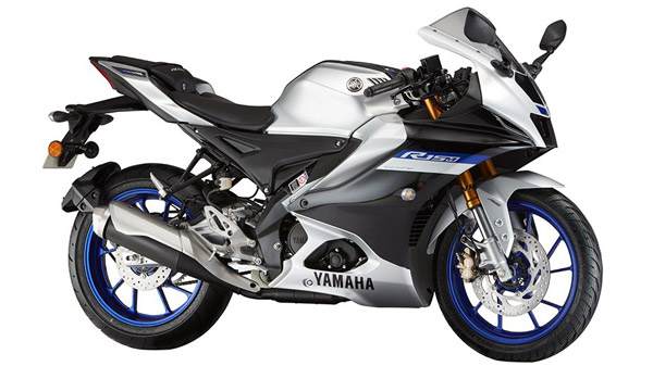नई Yamaha R15 पहले से है ज्यादा स्पोर्टी और आकर्षक, जानें बाइक के बारे में कुछ खास बातें