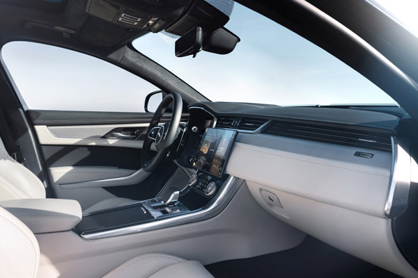 नई 2021 Jaguar XF Facelift सेडान भारत में हुई लॉन्च, जानें क्या हुए हैं बदलाव और क्या है कीमत