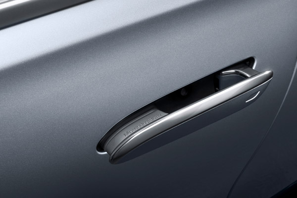 मेड-इन-इंडिया 2021 Mercedes-Benz S-Class हुई लॉन्च, जानें क्या है कीमत और फीचर्स