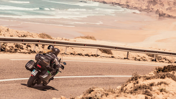 2022 Kawasaki Versys 1000 स्पोर्ट्स टूरिंग बाइक भारत में हुई लॉन्च, जानें क्या है कीमत और फीचर्स