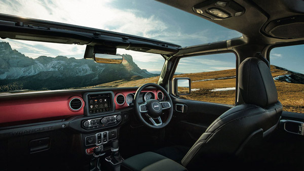 Jeep Wrangler को भारत में वापस मंगाया गया, आग लगने का हो सकता है खतरा