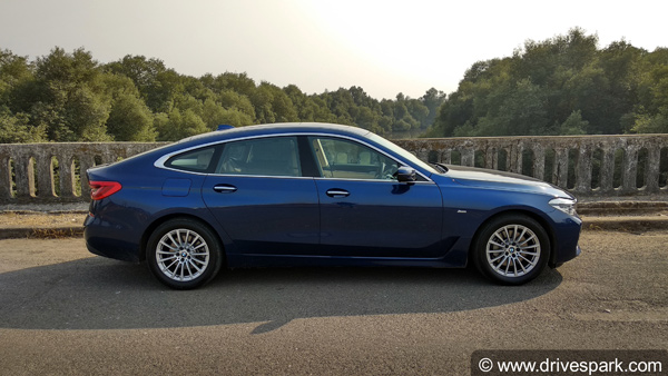 BMW ने अक्टूबर 2021 से बढ़ाए चुनिंदा मॉडल्स के दाम, जानें कितनी हुई वृद्धि