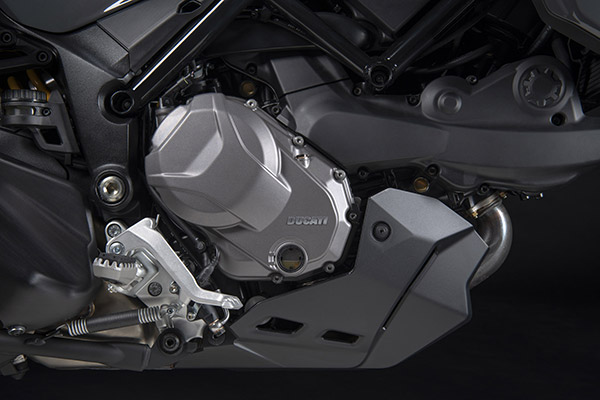 नई Ducati Multistrada V2 एडवेंचर बाइक का हुआ खुलासा, जानें क्या भारत में की जाएगी लॉन्च