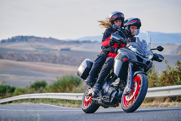 नई Ducati Multistrada V2 एडवेंचर बाइक का हुआ खुलासा, जानें क्या भारत में की जाएगी लॉन्च