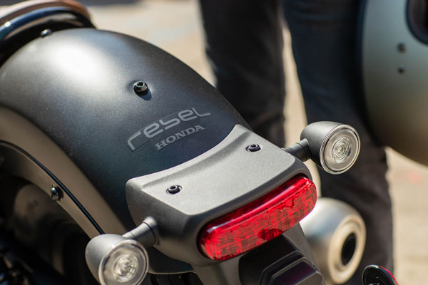 नई Honda Rebel 500 क्रूजर अंतरराष्ट्रीय बाजार में हुई पेश, जानें क्या हैं फीचर्स