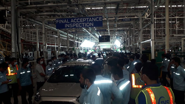 Ford ने साणंद प्लांट में किया आखिरी कार का उत्पादन, प्लांट बंद करने की प्रक्रिया हुई शुरू