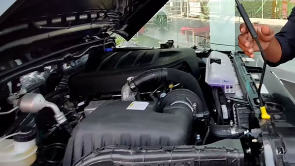 क्या नई-जनरेशन Mahindra Thar में लगाई जा सकती है CNG किट? जानें कितना होगा माइलेज