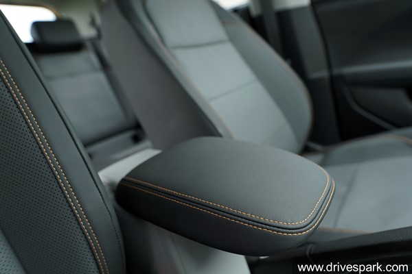 जल्द आ सकता है Skoda Kushaq का मिड-लेवल वैरिएंट, ज्यादा किफायती कीमत पर होगा उपलब्ध