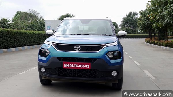 नई Tata Punch माइक्रो-SUV की डिलीवरी हुई शुरू, आप भी कराइए बुक, कहीं मौका छूट न जाए