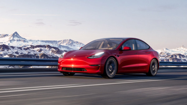 Tesla ने पीएमओ से की मांग- इलेक्ट्रिक कारों पर आयात शुल्क को कम करे सरकार