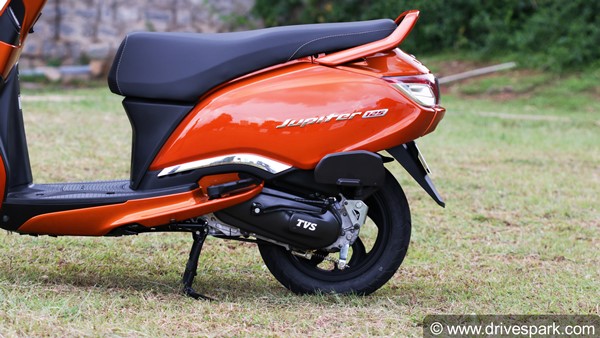 TVS Jupiter 125 Review: जानें चलाने में कैसी यह है यह नई स्कूटर