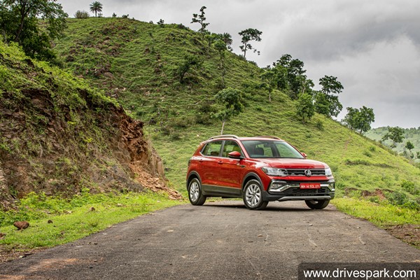 Volkswagen Taigun की बुकिंग 16,000 यूनिट्स के हुई पार, जानें क्या है कीमत और फीचर्स