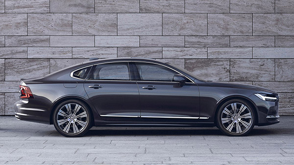 Volvo S90 और XC60 हाइब्रिड कारें हईं लाॅन्च, एडवांस फीचर्स से है लैस, जानें क्या है कीमत