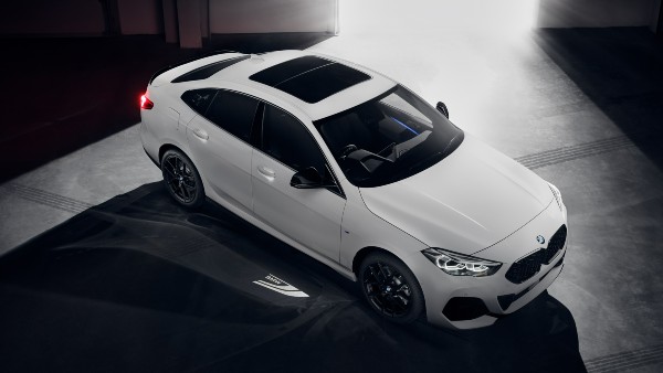 BMW 220i M Sport Black Shadow Edition भारतीय बाजार में हुई लॉन्च , जानें क्या है कीमत व फीचर्स