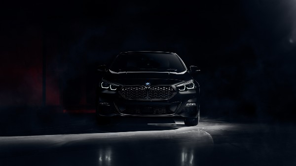 BMW 220i M Sport Black Shadow Edition भारतीय बाजार में हुई लॉन्च , जानें क्या है कीमत व फीचर्स