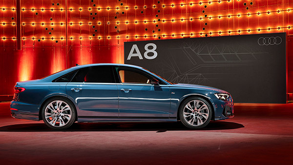 नई Audi A8 Facelift ग्लोबल स्तर पर हुई पेश, जानें क्या हैं नए अपडेट्स और फीचर्स