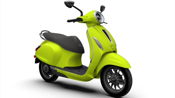 अक्टूबर की बिक्री में Bajaj Chetak ने TVS iQube को पछाड़ा, आंकड़ों में देखें बिक्री