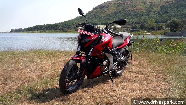 बजाज पल्सर एन250 फीचर्स