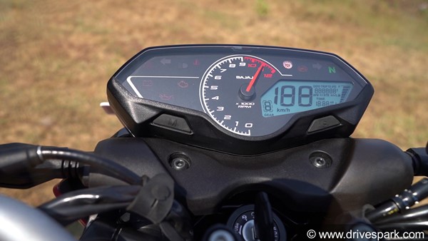 Bajaj Pulsar 250 या Dominar 250: कौन सी 250cc बाइक आपके लिए होगी बेहतर, यहां पढ़ें तुलना