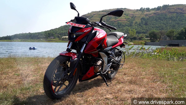 Bajaj Pulsar N250 vs F250: जानें क्या है बड़े अंतर? कौन सी आपके लिए सही?