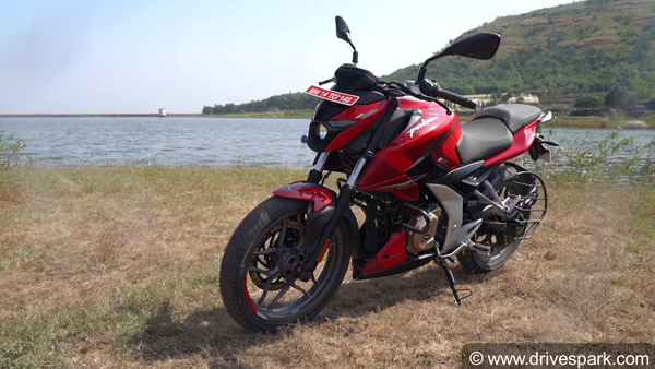 Bajaj Pulsar N250 या Dominar 250: कौन सी 250cc बाइक आपके लिए होगी बेहतर, यहां पढ़ें तुलना