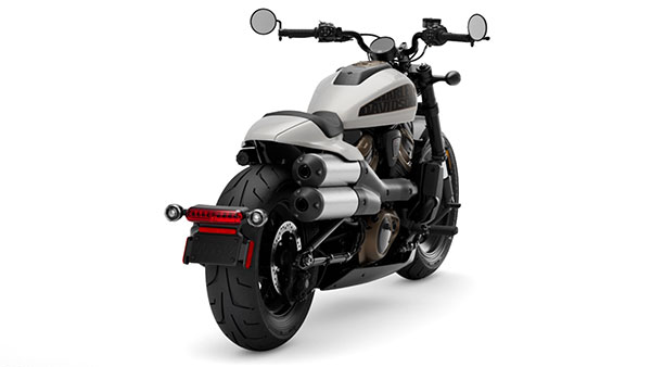Harley Davidson की धांसू क्रूजर बाइक हुई पेश, जानें इंजन और फीचर्स की जानकारी