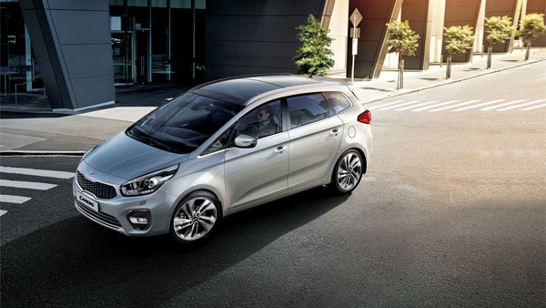 Kia Carens: कैसी होगी किया मोटर्स की आगामी 7-सीटर एमपीवी, जानें