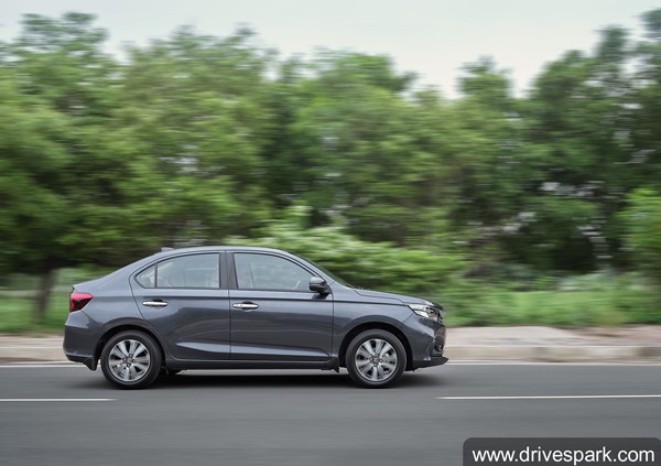 Honda Cars Offers November 2021: होंडा की कारों पर नवंबर में करें 38,608 रुपये की बचत, जानें डिस्काउंट