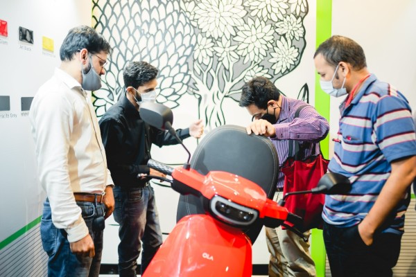 Ola S1 इलेक्ट्रिक स्कूटर की टेस्ट राइड हुई शुरू, 1000 से ज्यादा शहर में शुरू होगी टेस्ट राइड