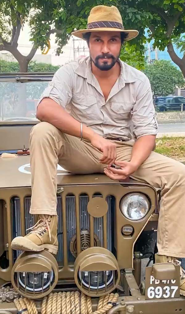 अभिनेता Randeep Hooda की सवारी बनी विंटेज Willys Jeep, ताजा तस्वीरें आईं सामने