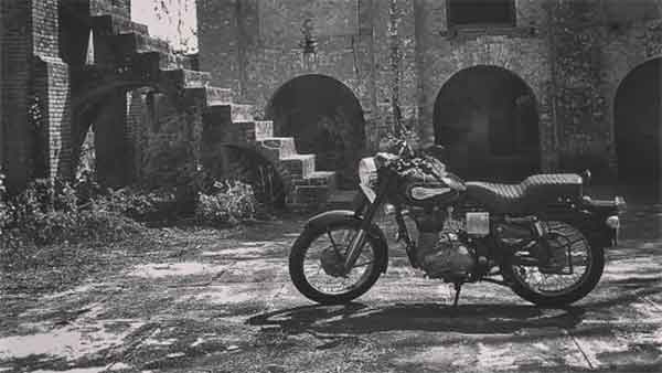Royal Enfield Sales October 2021: क्लासिक 350, मिटिओर, बुलेट, हिमालयन, 650 ट्विन बिक्री जानकारी