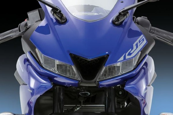 Yamaha YZF R15S V3 में अब मिलेगी यूनिबाॅडी सीट, जानें कीतनी है कीमत