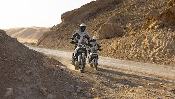 नई Ducati DesertX का हुआ खुलासा, जानिए इस रैली बाइक में क्या है खूबियां