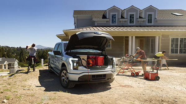 Ford F-150 Lightning: फोर्ड की इस इलेक्ट्रिक ट्रक को मिली जबरदस्त बुकिंग, जानें क्या है खास