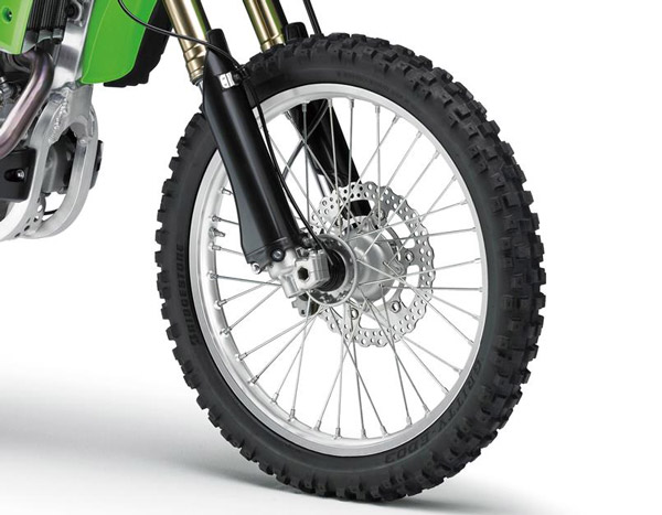 नई Kawasaki KLX450R डर्ट बाइक भारत में हुई लाॅन्च, जानें कीमत और फीचर्स