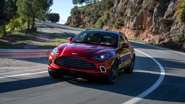 Luxury Cars Launched in 2021: इस साल इन लग्जरी कारों ने बाजार में दी दस्तक, देखें लिस्ट