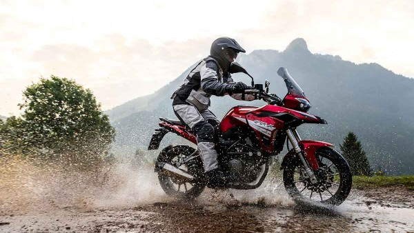 नई Benelli TRK 251 का टीजर हुआ जारी, जल्द होने वाली है भारत में लॉन्च