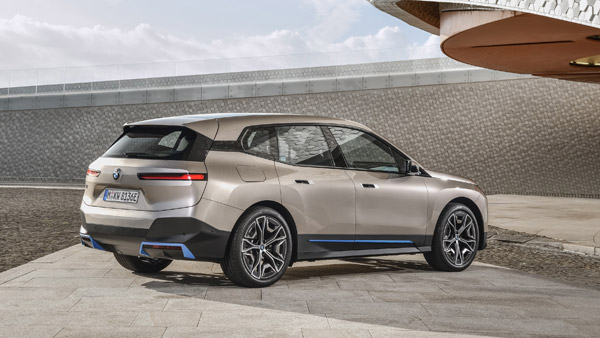 BMW ने पूरी की 10 लाख इलेक्ट्रिक वाहनों की बिक्री, 2025 तक 20 लाख ई-वाहन बेचने का लक्ष्य