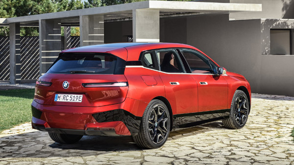 BMW iX इलेक्ट्रिक एसयूवी को सेफ्टी के लिए मिली 5 स्टर रेटिंग, 13 दिसंबर को होगी भारत में लाॅन्च