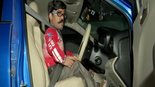हैदराबाद के शिवपाल भारत के पहले बौने व्यक्ति जिनका बना Driving License, जानें
