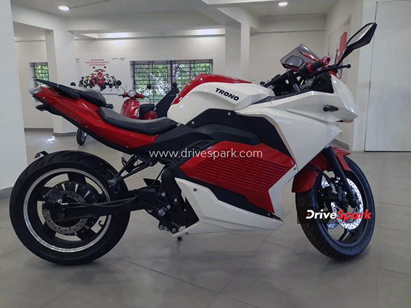 Greaves Cotton ने बेंगलुरु में खोला AutoEVMart, एक मल्टी-ब्रांड इलेक्ट्रिक व्हीकल शोरूम
