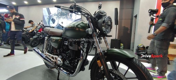 Honda H’ness CB350 का एनिवर्सरी एडिशन हुआ लाॅन्च, बुकिंग भी हुई शुरू