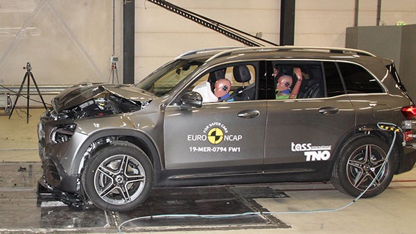 Mercedes Benz EQB SUV ने हासिल की 5-स्टार सेफ्टी रेटिंग, EQS से रही थोड़ा पीछे